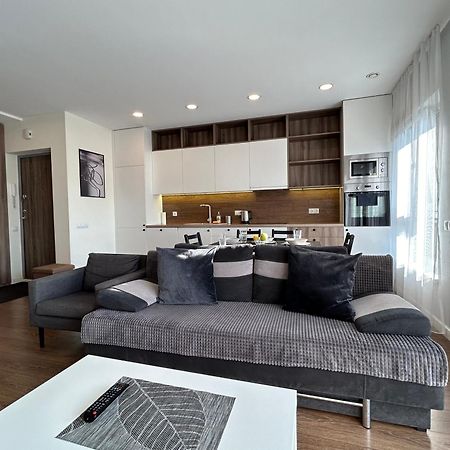 Your Home - Spacious Apartment In City Center, With Balcony & Self Check-In Wilna Exterior foto