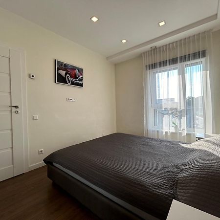 Your Home - Spacious Apartment In City Center, With Balcony & Self Check-In Wilna Exterior foto