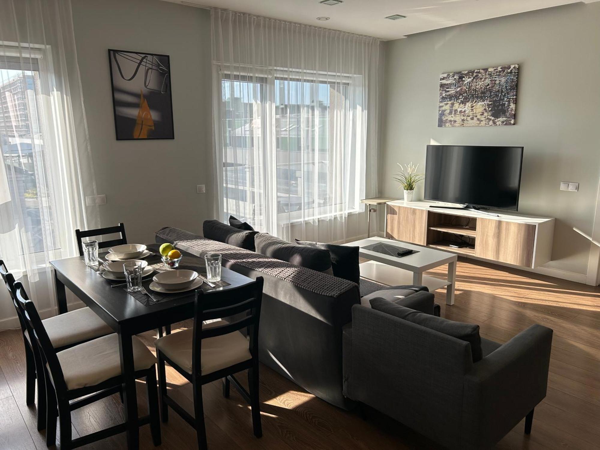 Your Home - Spacious Apartment In City Center, With Balcony & Self Check-In Wilna Exterior foto